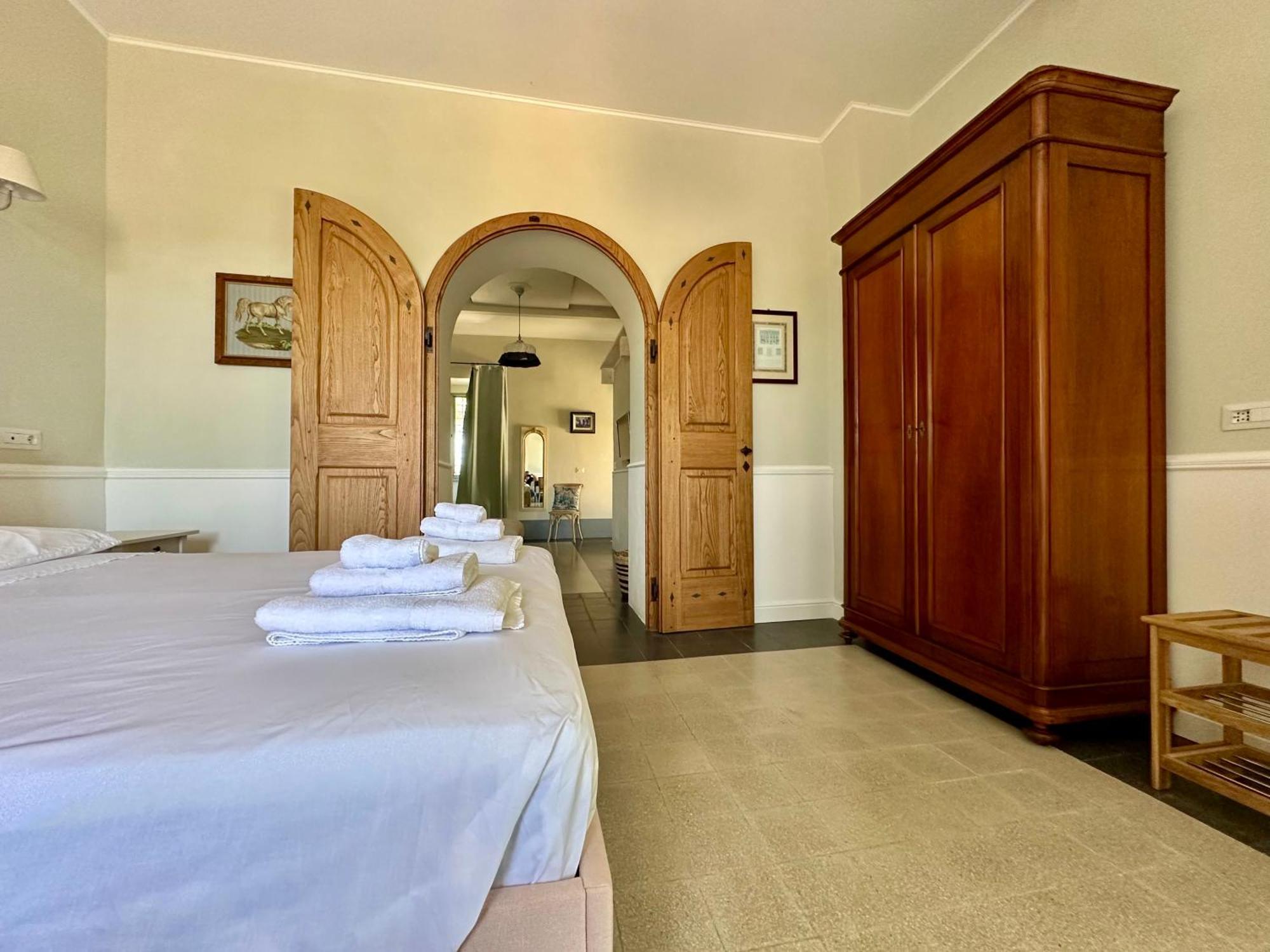 Villa Maria Cristina ซานตา เตเรซา กัลลูรา ภายนอก รูปภาพ